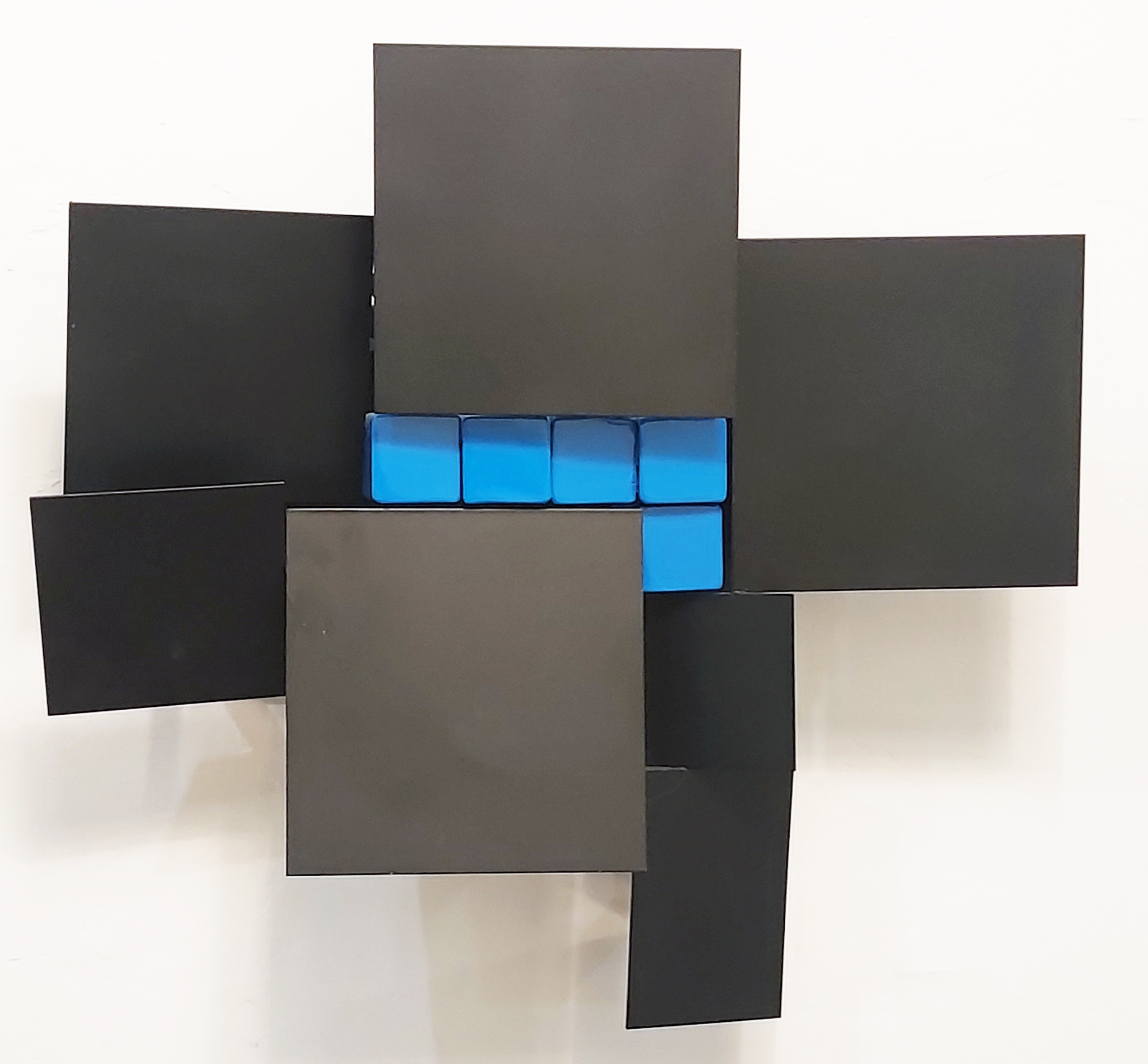 Click here to view Blue Turquoise Filled Pocket (3D Vug) by Robert Fogel